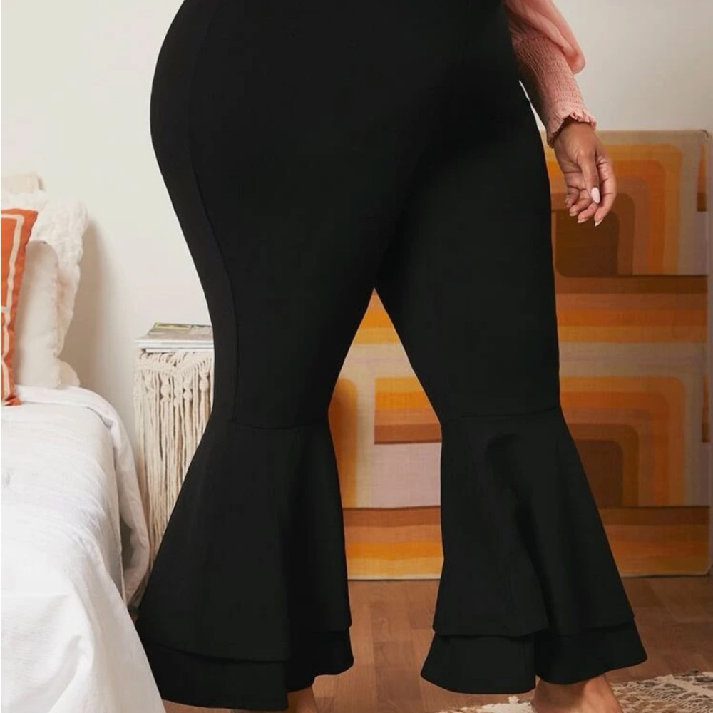 Flare black pants great fabric New! size 26